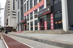 首月租金立減10%，臨深圳光明，黃江臨街一樓70~120平聯(lián)排商鋪業(yè)主直租